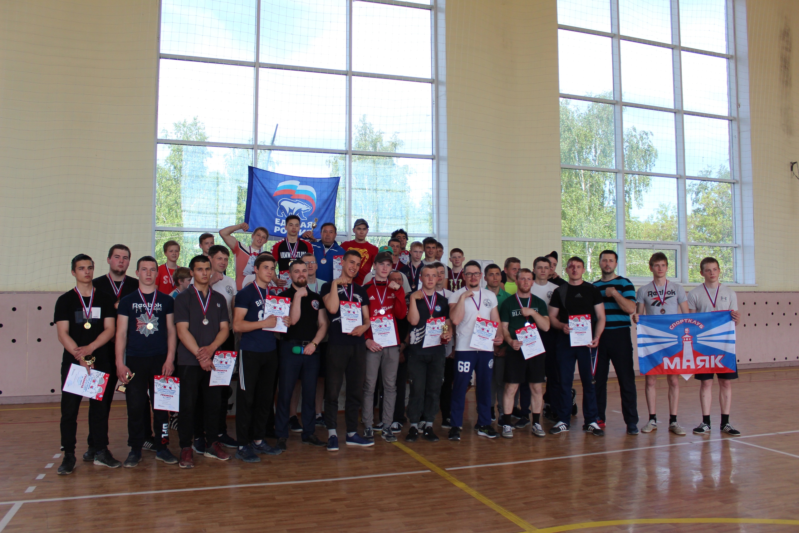 В Ирбите прошли Открытое Первенство и Чемпионат города по армрестлингу