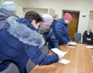 В Ирбите полицейские продолжают вести профилактические беседы с населением в целях предупреждения фактов мошенничества