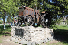 Памятник труженикам тыла и детям войны в селе Горки