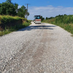 В селе Чубаровском продолжаются работы по ремонту дороги