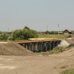 Работы по ремонту моста в деревне Молокова