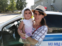 Сотрудники ГИБДД приходят к детям на детские площадки