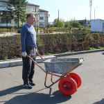 Осенний субботник в спортивном парке отдыха поселка Пионерский