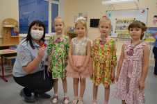 Сотрудники Госавтоинспекции Ирбита приняли участие в мероприятии, посвященном Дню матери