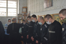 10 осужденных ирбитского СИЗО-2 окунулись в крещенскую купель