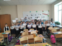 В Ирбите сотрудники Госавтоинспекции проводят профилактические беседы со школьниками