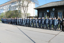 В Ирбите прошло торжественное построение сотрудников СИЗО-2, посвященное празднованию Дня Победы