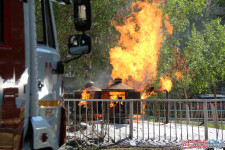 Выгорание остатков газа из подземного резервуара. 13.05.2021 г. Ирбит, ул. Советская, 59