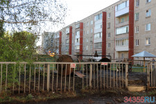 Выгорание остатков газа из подземного резервуара. 13.05.2021 г. Ирбит, ул. Советская, 59