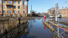 Как проплыть по тротуару, или благоустройство по-Ирбитски