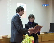 Официально. Аппаратное совещание.