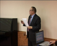 Официально. Аппаратное совещание