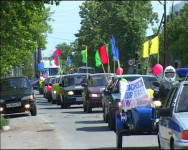 Автопробегом ударили по нарушителям на дорогах