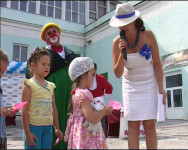 День подарков продолжается