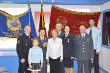 В Ирбите ещё четыре семьи полицейских отмечены почетным знаком «Династия МВД»