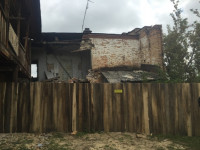 Прокурор Свердловской области Сергей Охлопков встретился с жильцами дома по ул. Кирова в г. Ирбите, в котором в субботу, 17 сентября, обрушилась стена