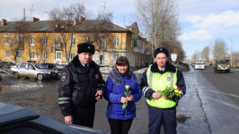 Автоледи были приятно удивлены сотрудниками ГИБДД г. Ирбита