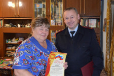 В Ирбите руководство отдела полиции выразило благодарность матерям сотрудников за воспитание сыновей