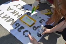 Госавтоинспекция Ирбита проводит традиционную акцию «ПДД на асфальте»