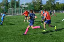 Ирбитские полицейские и общественники поздравляют со Всемирным днем детского футбола