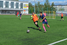 Ирбитские полицейские и общественники поздравляют со Всемирным днем детского футбола