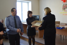 В Ирбите следователей поздравили с профессиональным праздником