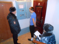 В Ирбите сотрудники полиции и уголовно-исполнительной инспекции ГУФСИН проводят операцию «Надзор»