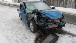 Сотрудники полиции Ирбита устанавливают обстоятельства ДТП с погибшими