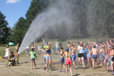 Салют встречает гостей