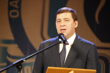 Глава региона вручил ирбитчанам заслуженные награды