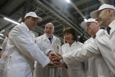 Евгений Куйвашев высоко оценил модернизацию "Ирбитского молочного завода": это повысит качество продукции и производительность труда