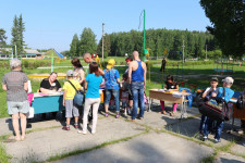 Первая смена заехала в Салют