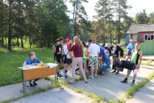 Первая смена заехала в Салют