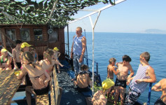 С Черноморского побережья вернулась группа ребят из тринадцатой школы