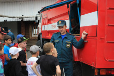 Дети в гостях у пожарных