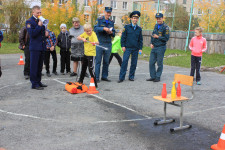 Большие гонки юных пожарных