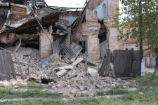 В Ирбите произошло обрушение стены аварийного здания