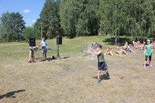 Салют встречает гостей