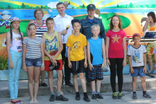 Салют встречает гостей