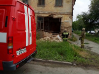 В Ирбите произошло обрушение части стены дома по ул.Орджоникидзе