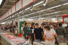 В Ирбите появился первый в городе гипермаркет «Магнит»