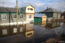 Паводковая обстановка в Ирбите 13.04.2016 г. Уровень воды в реке