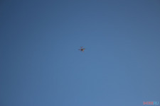 Спасатели патрулируют подтопленную территорию. Фоторепортаж