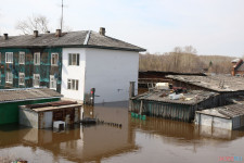 Паводок в Ирбите 18.04.2016 г. ФОТО