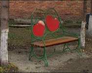 Сердечные скамейки