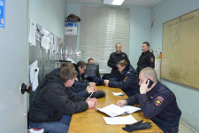 В Ирбите полицейские и «студенческий десант» вышли на улицы города