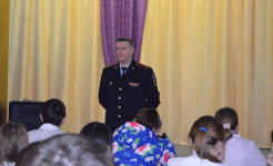 В Ирбите полицейские и «студенческий десант» вышли на улицы города