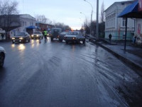 В Ирбите под машину попали две школьницы