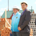 Глава Ирбитского МО совместно заместителем министра АПК Свердловской области проверили, как продвигается строительство ФОК в поселке Пионерском