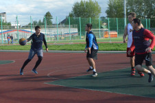 Ирбитские полицейские принимают участие в соревнованиях по стритболу